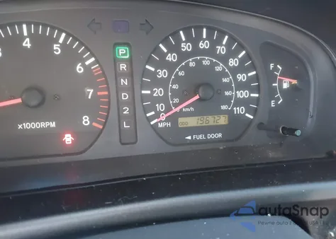 2000 Toyota Sienna Xle z USA, uszkodzony, nr VIN 4T3ZF13C7YU171370